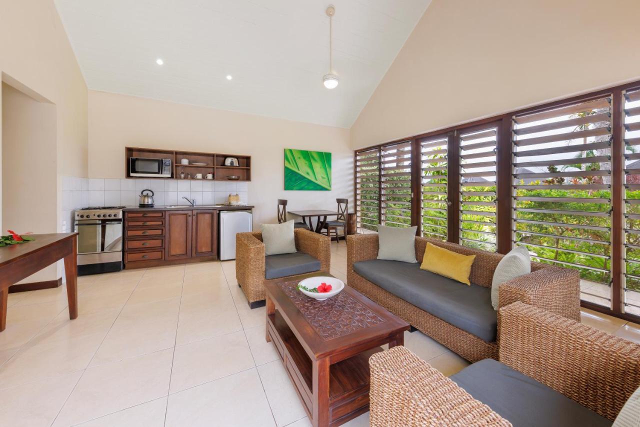 Mangoes Resort (Adults Only) Port Vila Exterior photo