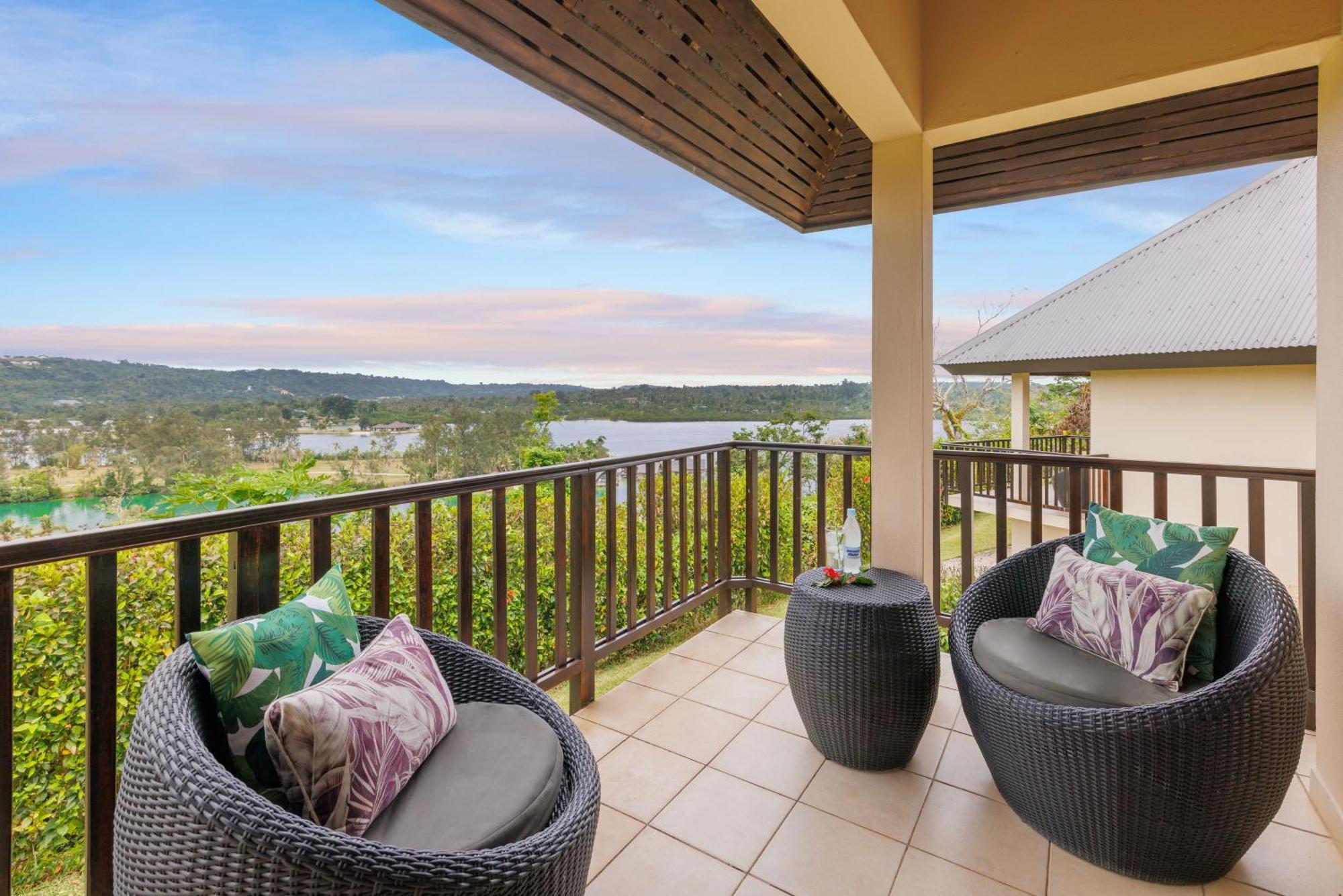 Mangoes Resort (Adults Only) Port Vila Exterior photo